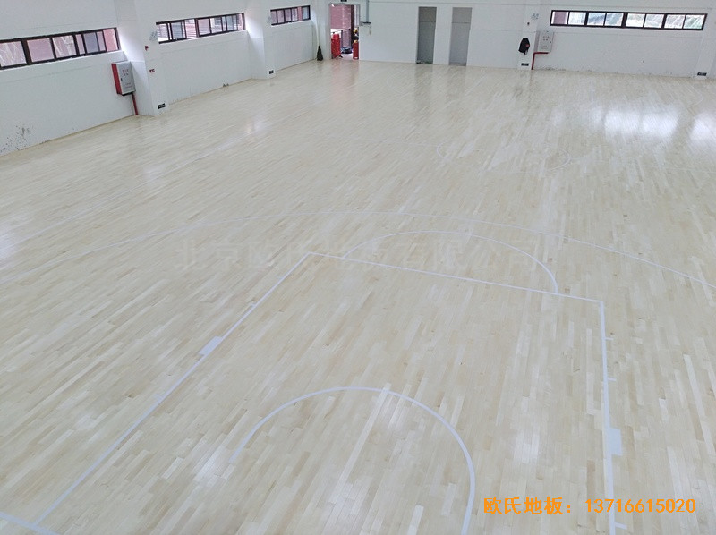 ���ݽ����ɽ��Сѧ������˶�ľ�ذ���װ����3